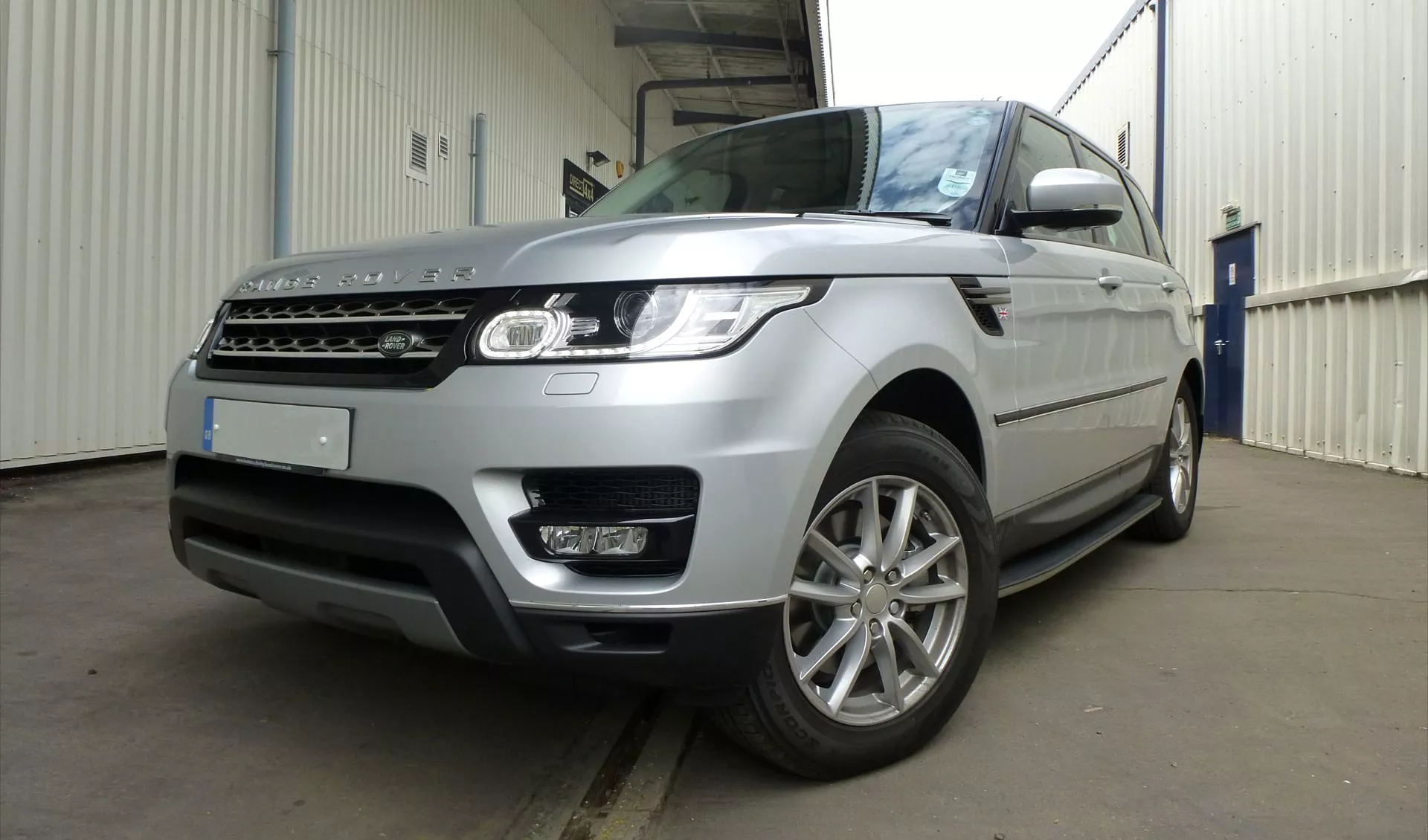 Black & Silver OE Style Side Steps for the Range Rover Sport 2013-2022 (L494)