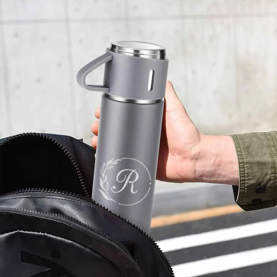 Customised Thermos Bottle With Cups Set for Travel Outdoor