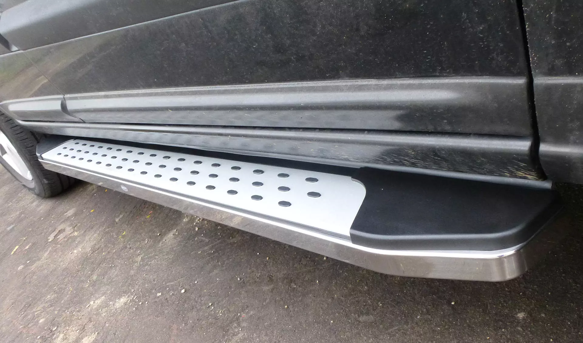 Freedom Side Steps Running Boards for Hyundai Santa Fe 2006-2010