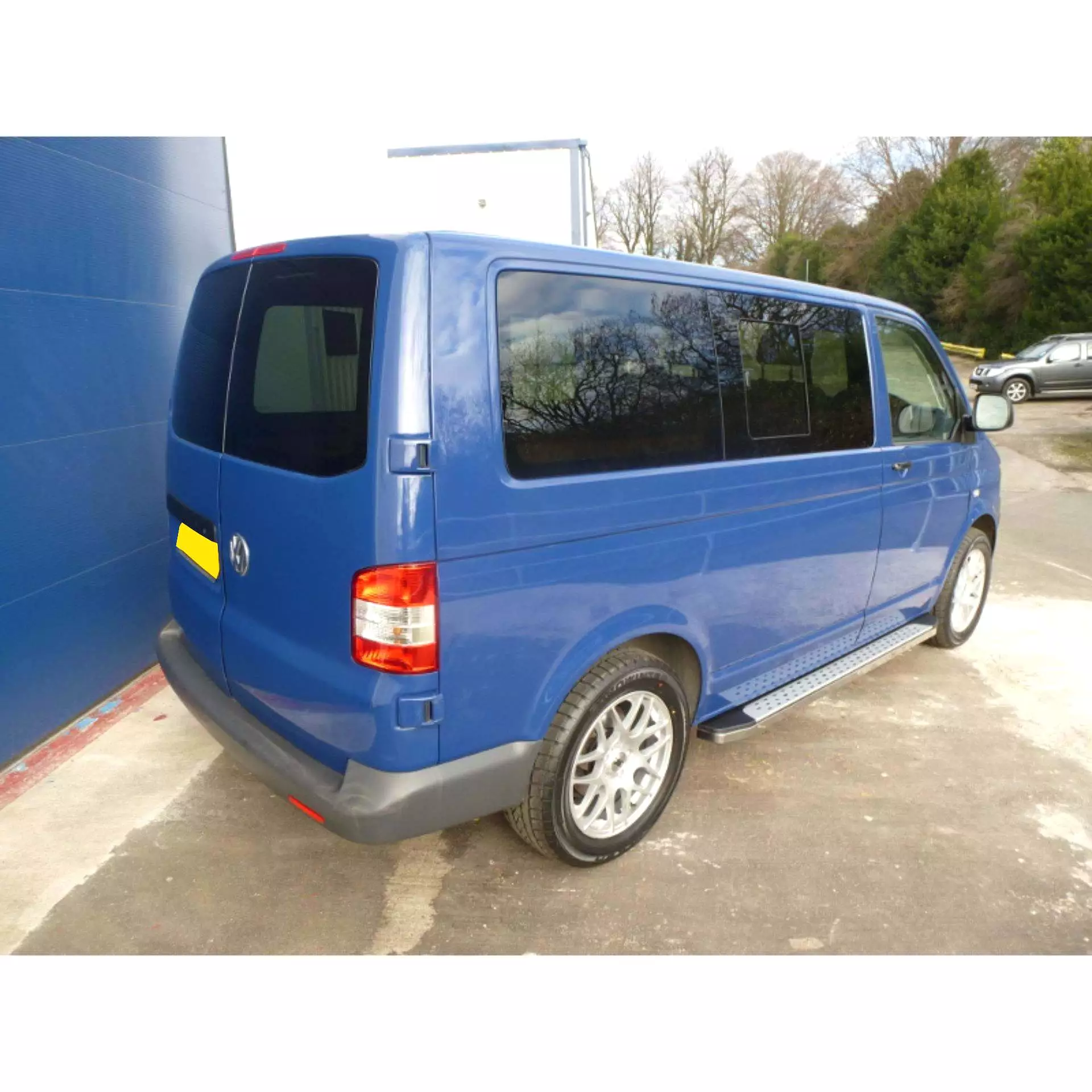 Freedom Side Steps Running Boards for Volkswagen Transporter T5 SWB