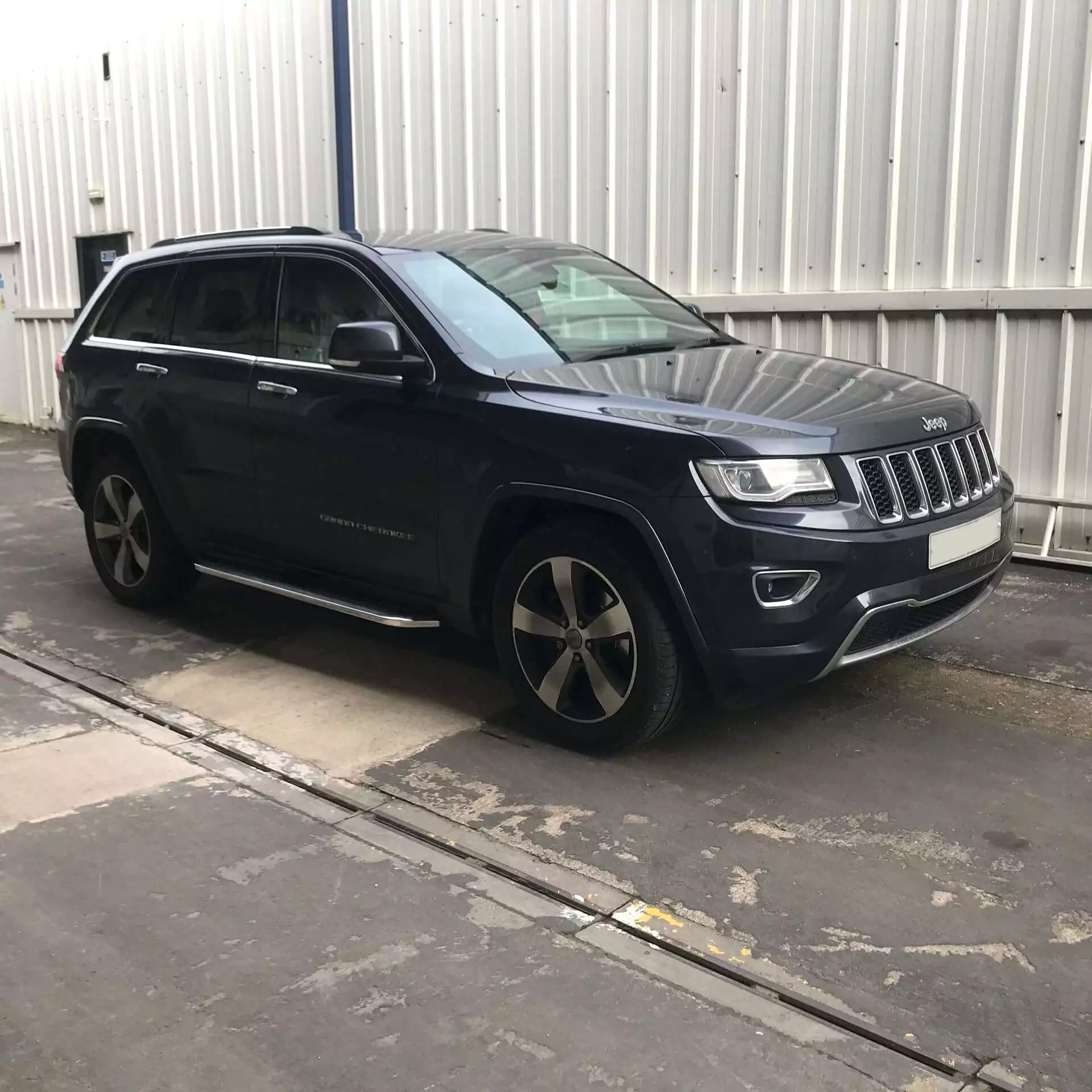 Premier Side Steps Running Boards for Jeep Grand Cherokee 2011-2014