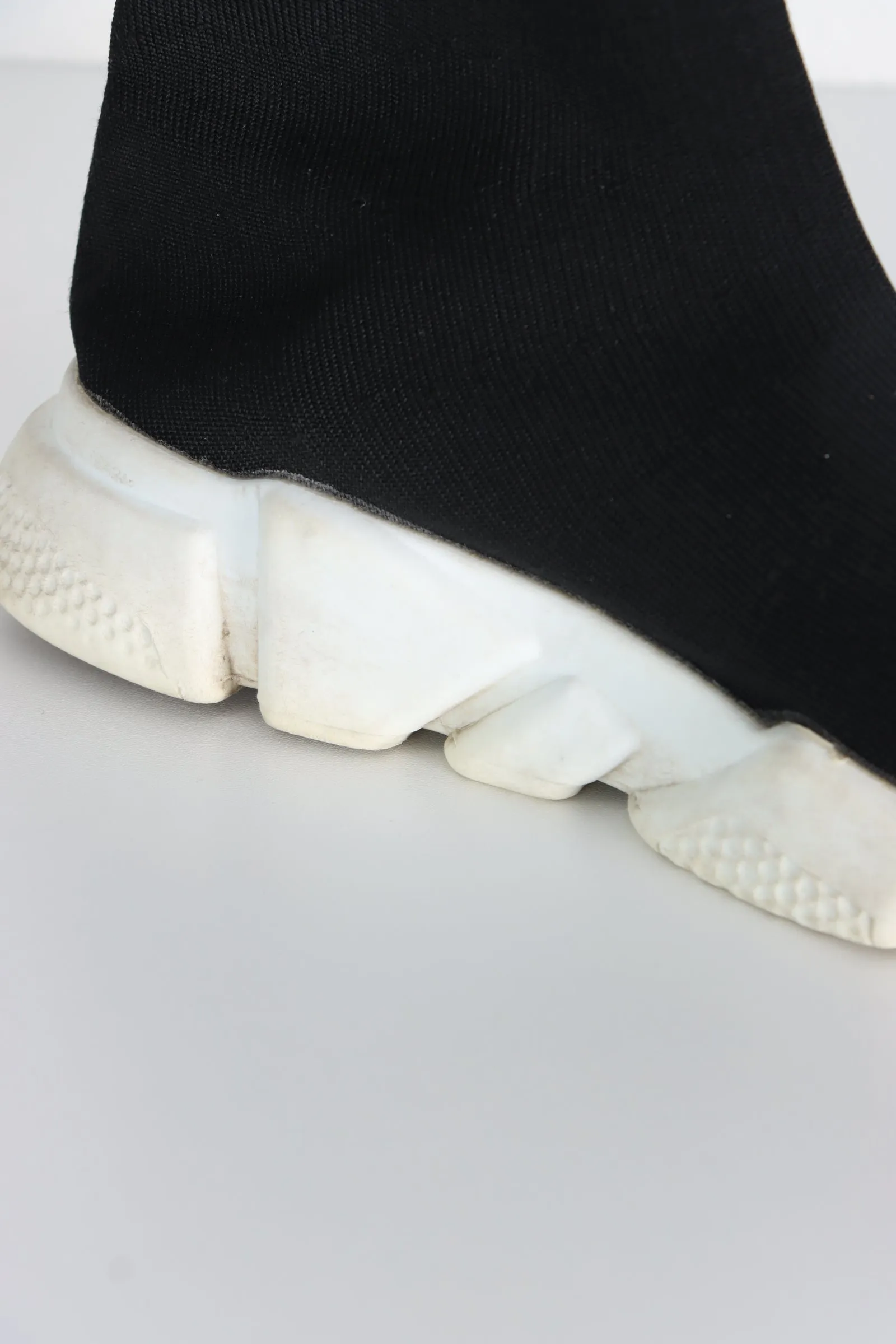 REPLICA Balenciaga Black & White 'Speed' Knit Sock Trainer (7)