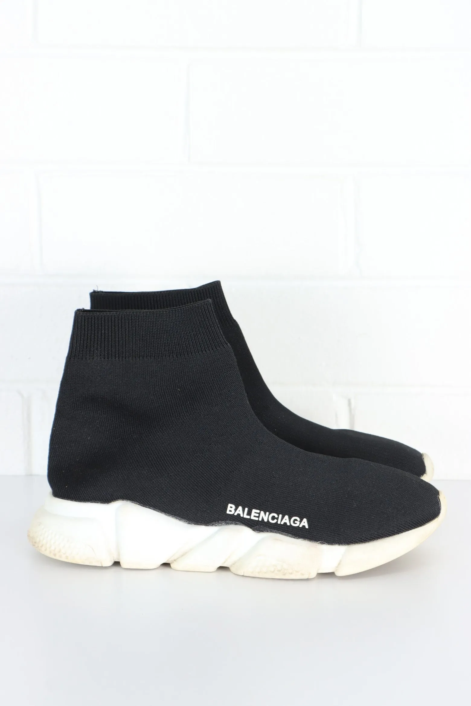 REPLICA Balenciaga Black & White 'Speed' Knit Sock Trainer (7)