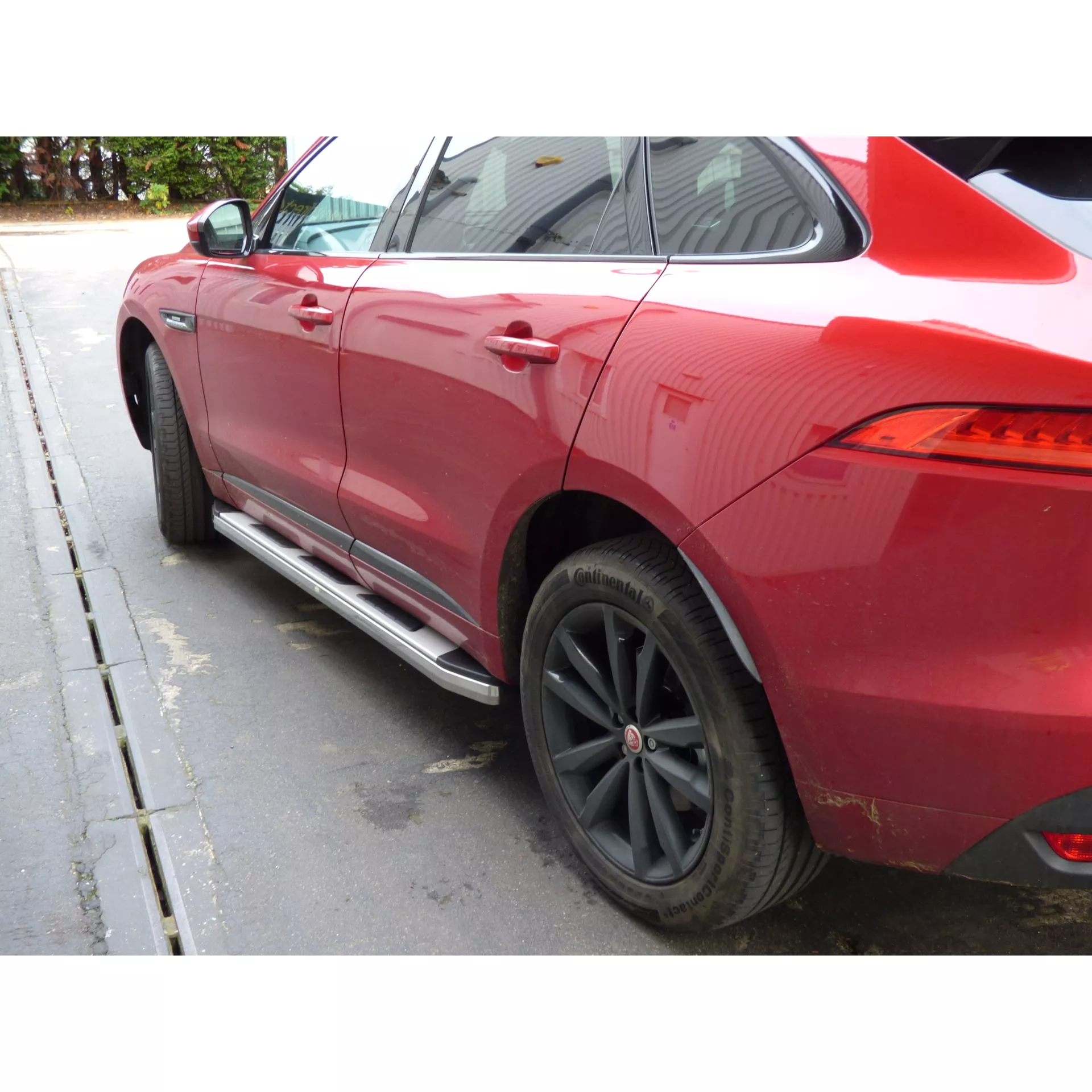 Suburban Side Steps Running Boards for Jaguar F-PACE 2016+