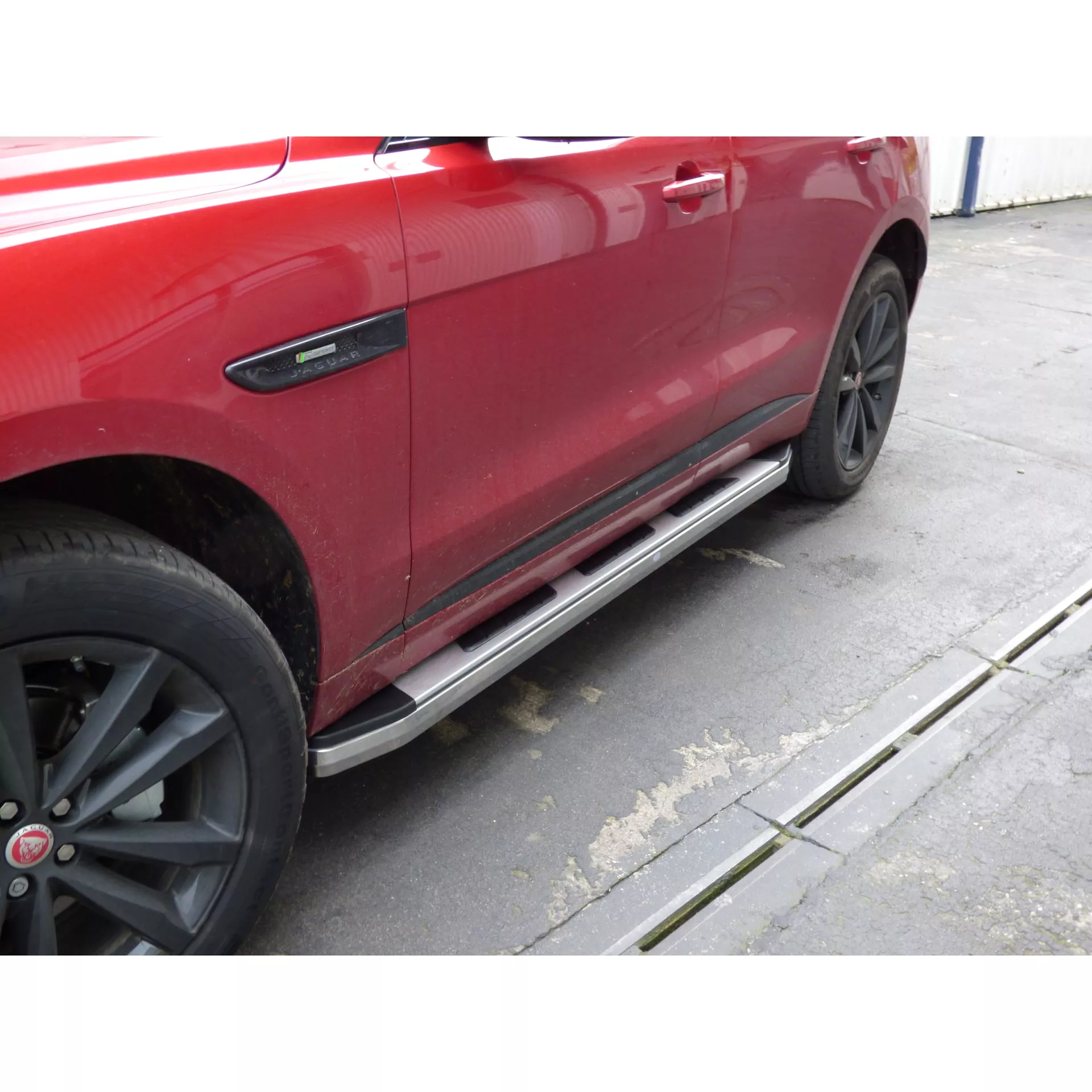 Suburban Side Steps Running Boards for Jaguar F-PACE 2016+